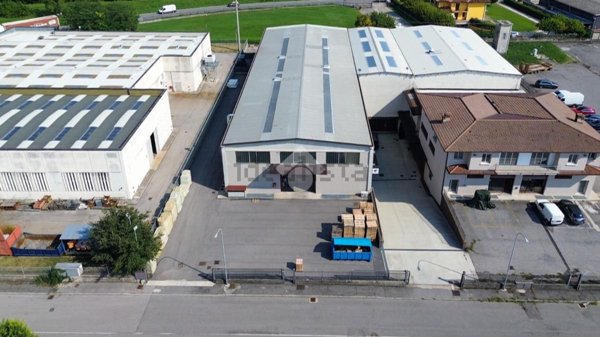 capannone in affitto a Bedizzole in zona Piazza