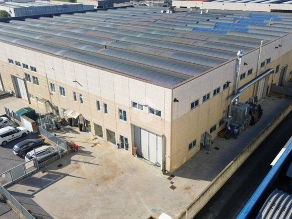 locale commerciale in affitto a Bedizzole in zona Piazza