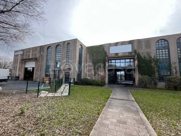 capannone in affitto a Bedizzole in zona Piazza