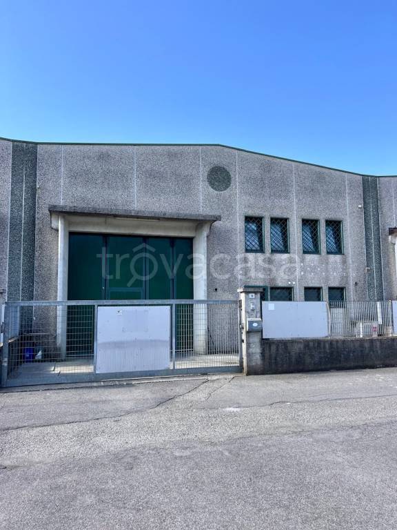 locale commerciale in affitto a Berlingo