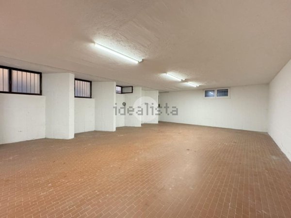 locale commerciale in affitto a Berlingo