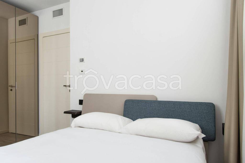 appartamento in affitto a Berzo Demo in zona Monte