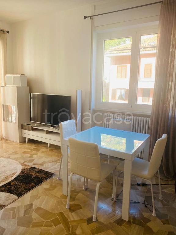 appartamento in affitto a Berzo Demo in zona Monte