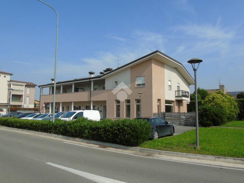 negozio in affitto a Borgosatollo