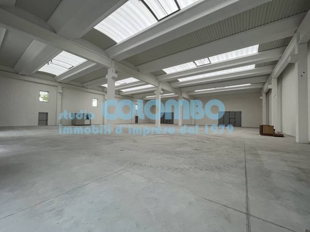 locale commerciale in affitto a Borgosatollo