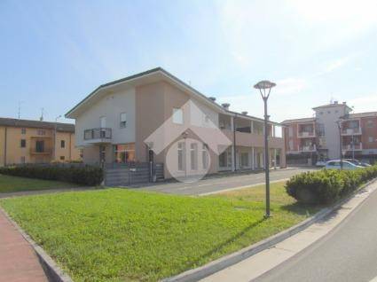 negozio in affitto a Borgosatollo