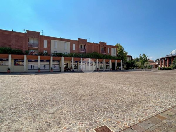 negozio in affitto a Borgosatollo