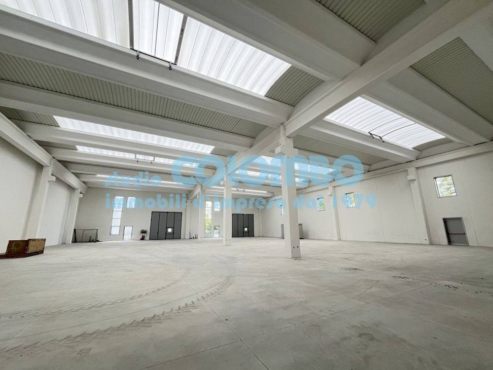 locale commerciale in affitto a Borgosatollo