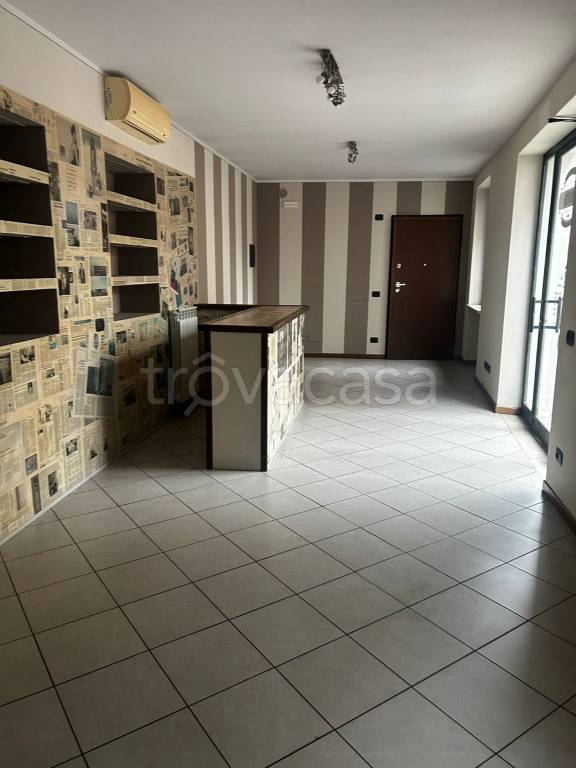 negozio in affitto a Borgosatollo