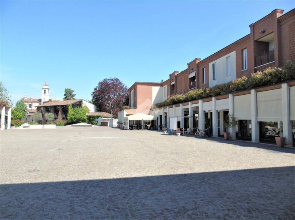 negozio in affitto a Borgosatollo