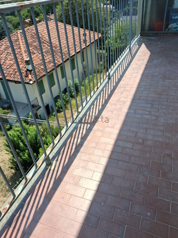 appartamento in affitto a Castagneto Po in zona Cimenasco