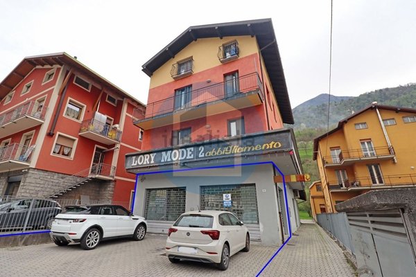 negozio in affitto a Breno