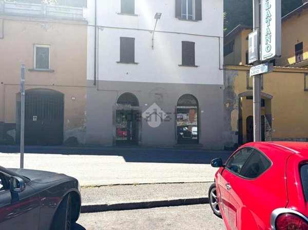 locale commerciale in affitto a Breno