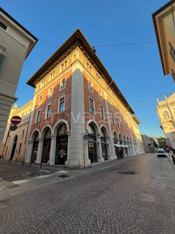 appartamento in affitto a Brescia in zona Centro Storico