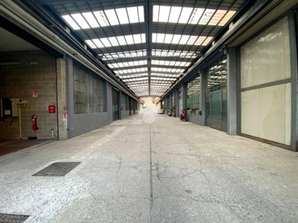 locale commerciale in affitto a Brescia in zona Costalunga