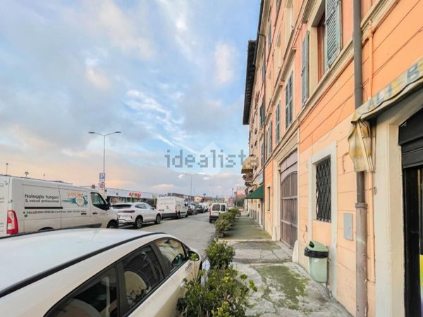 negozio in affitto a Brescia in zona Volta