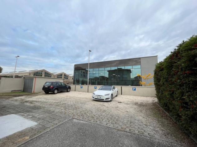 ufficio in affitto a Brescia in zona Fiumicello