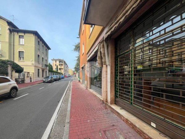 negozio in affitto a Brescia in zona Porta Venezia
