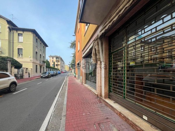 locale commerciale in affitto a Brescia