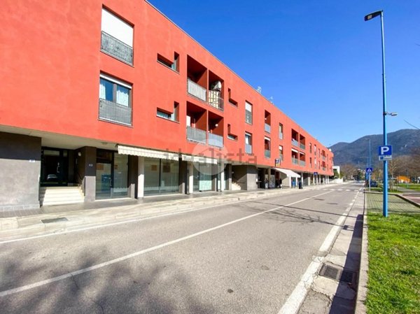 locale commerciale in affitto a Brescia in zona San Polo