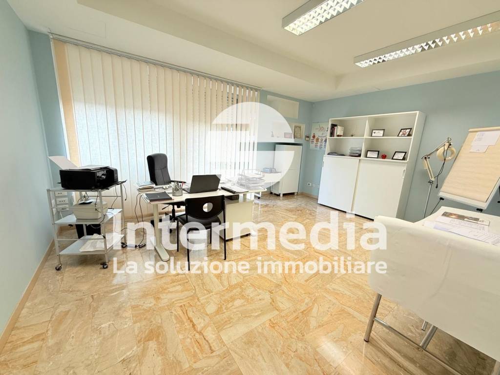 ufficio in affitto a Brescia in zona Volta
