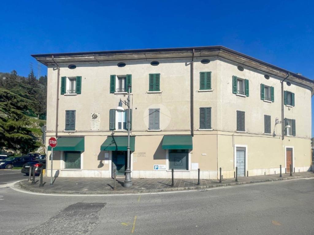 negozio in affitto a Brescia in zona Sant'Eufemia