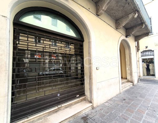 trivano in affitto a Brescia in zona Centro Storico