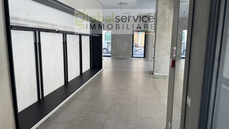 negozio in affitto a Brescia in zona Centro Storico