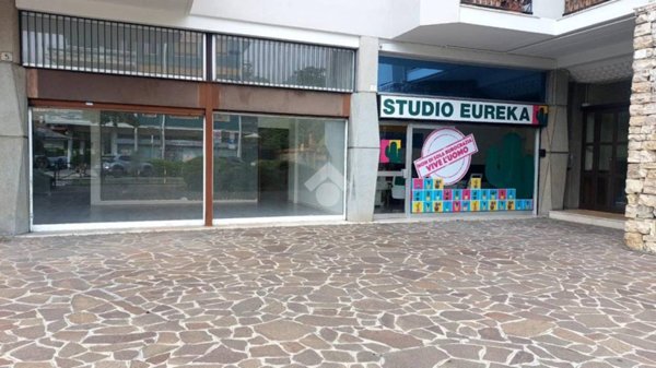 negozio in affitto a Brescia in zona Borgo Trento