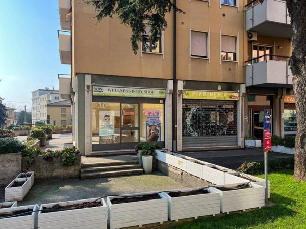 negozio in affitto a Brescia in zona Porta Venezia