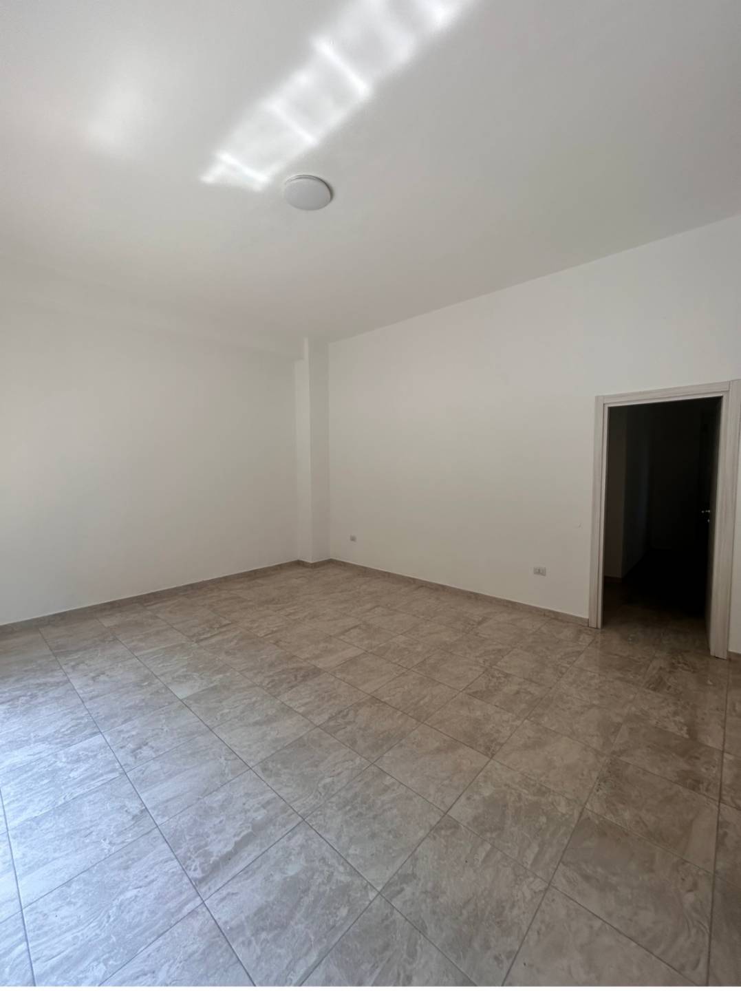 locale commerciale in affitto a Brescia