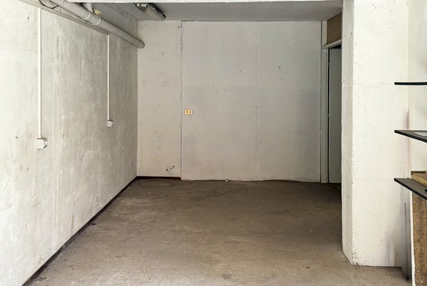 locale di sgombero in affitto a Brescia in zona Volta