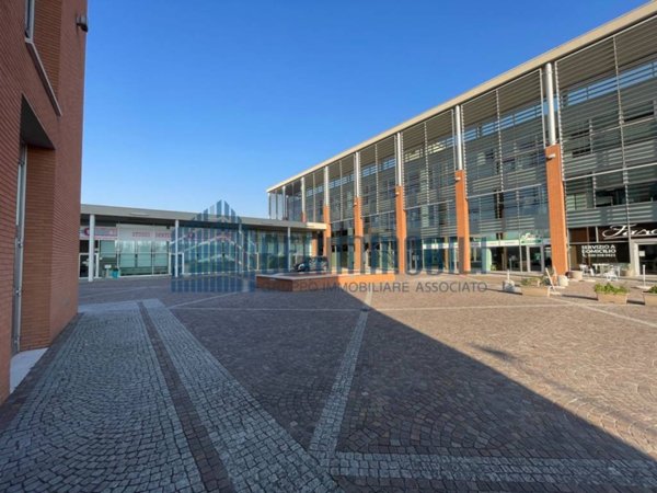 ufficio in affitto a Brescia in zona Volta