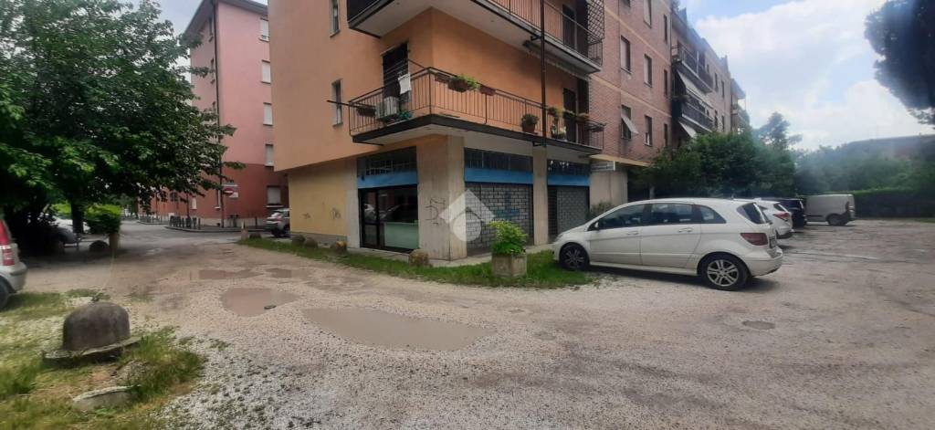 negozio in affitto a Brescia in zona Lamarmora