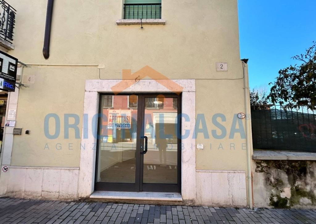 trivano in affitto a Brescia in zona Porta Venezia