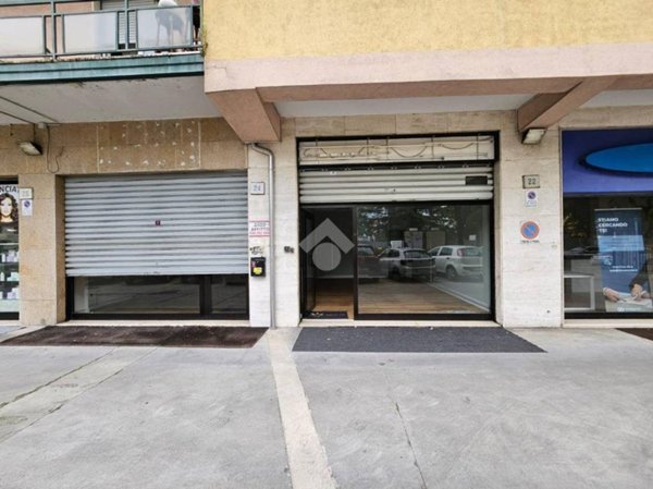 negozio in affitto a Brescia