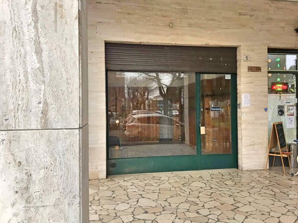 negozio in affitto a Brescia in zona Don Bosco