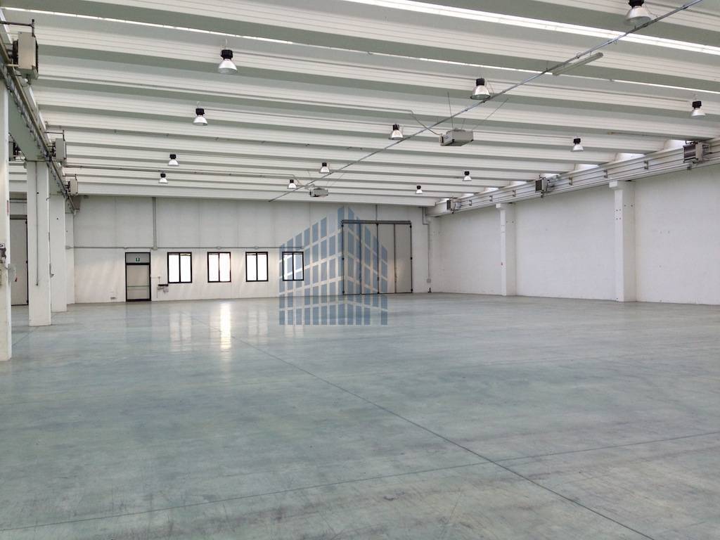 locale commerciale in affitto a Brescia