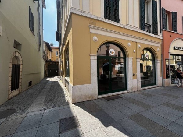 negozio in affitto a Brescia in zona Centro Storico