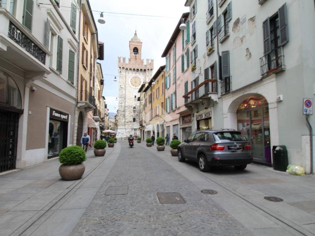 negozio in affitto a Brescia in zona Centro Storico