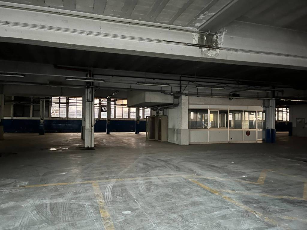 locale commerciale in affitto a Brescia in zona Volta