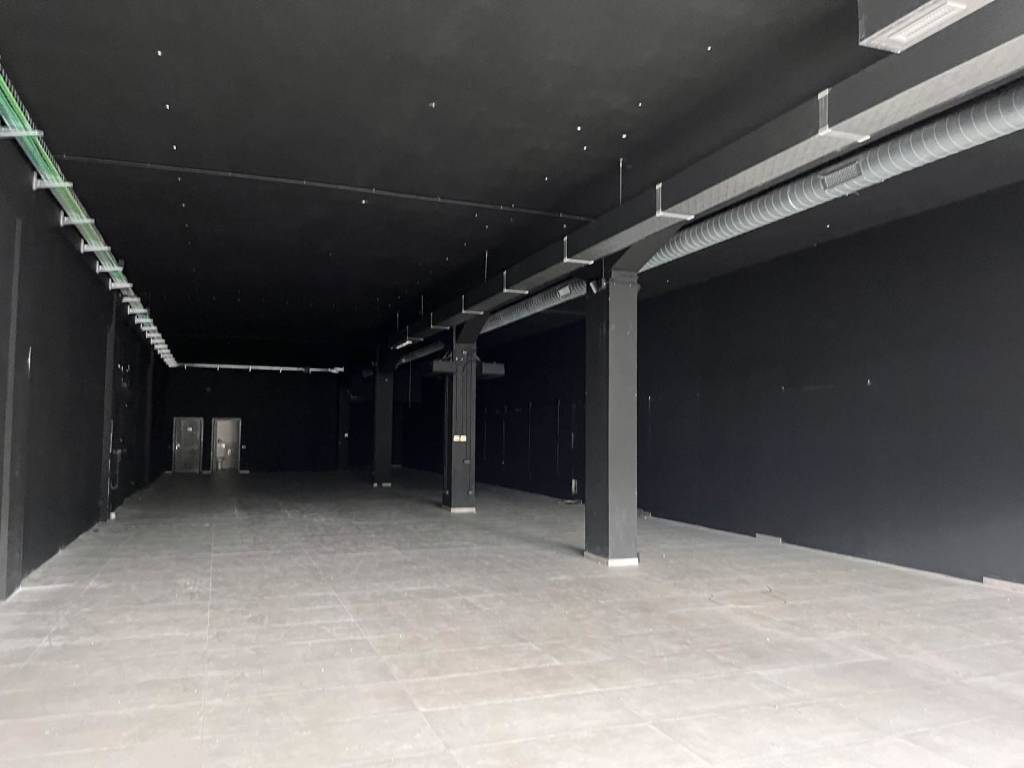 negozio in affitto a Brescia in zona Mompiano