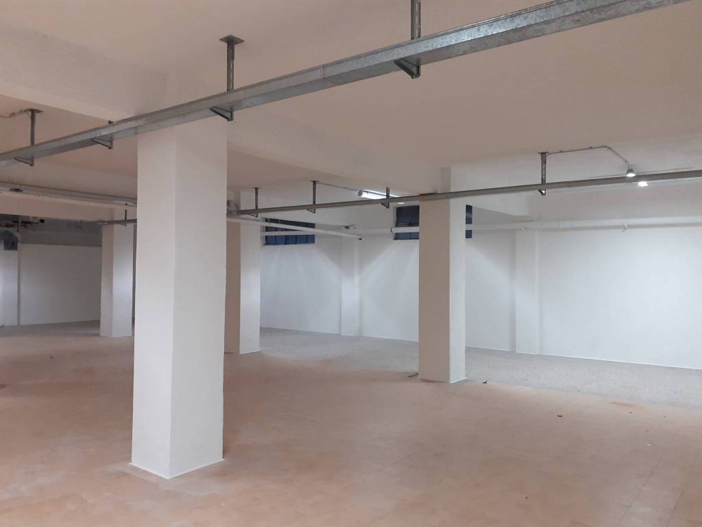 locale commerciale in affitto a Brescia in zona Mompiano