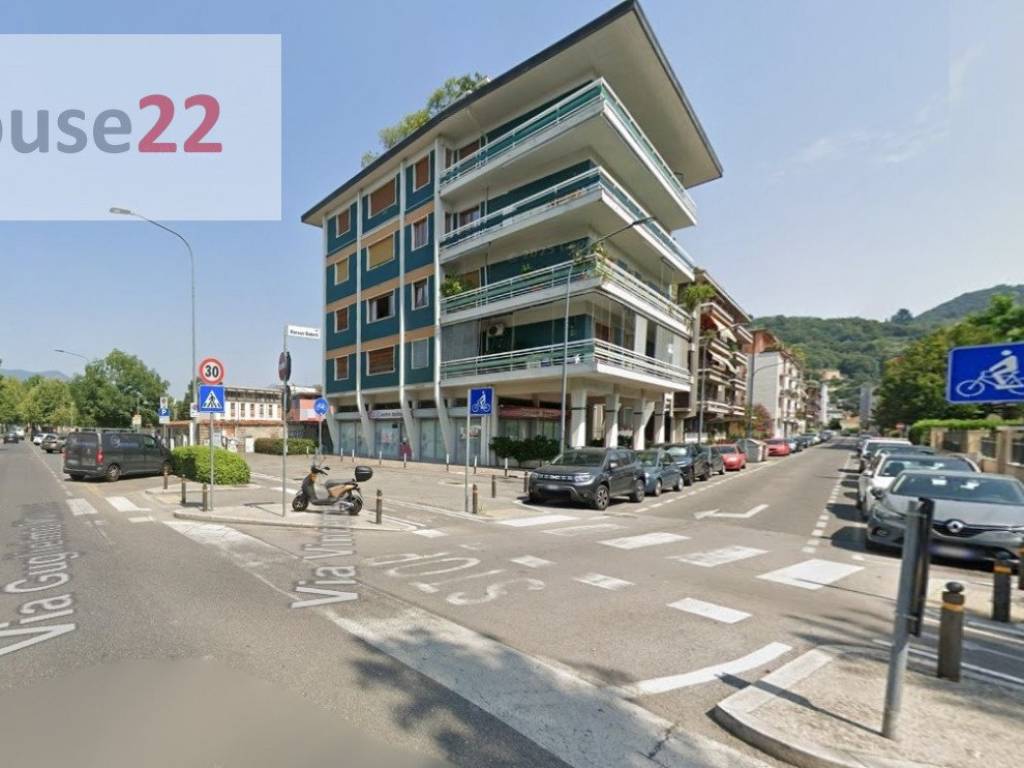 negozio in affitto a Brescia in zona Crocifissa di Rosa