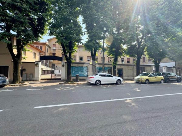 ufficio in affitto a Brescia in zona Borgo Trento