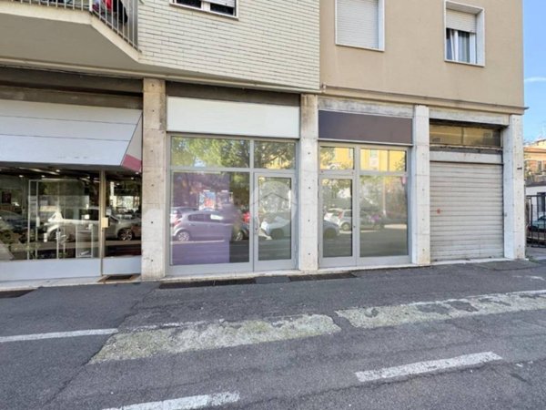 negozio in affitto a Brescia in zona Villaggio Prealpino