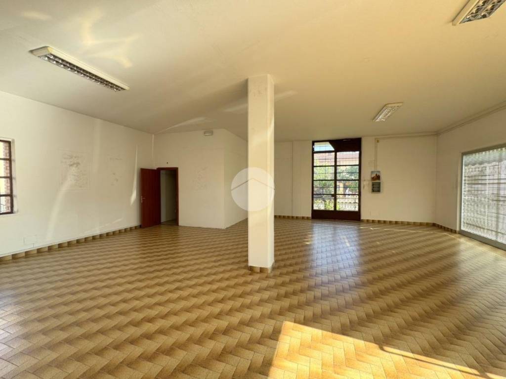 negozio in affitto a Brescia in zona Chiesa Nuova