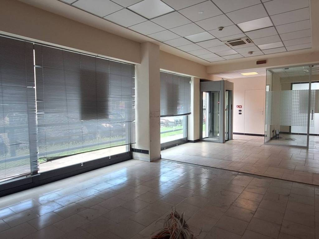 negozio in affitto a Brescia in zona Don Bosco