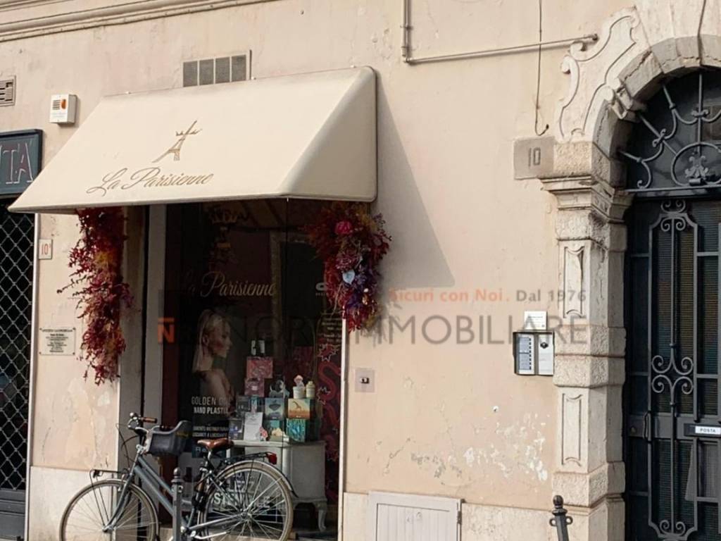 negozio in affitto a Brescia in zona Centro Storico
