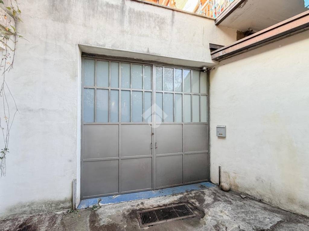 locale commerciale in affitto a Brescia in zona Porta Venezia